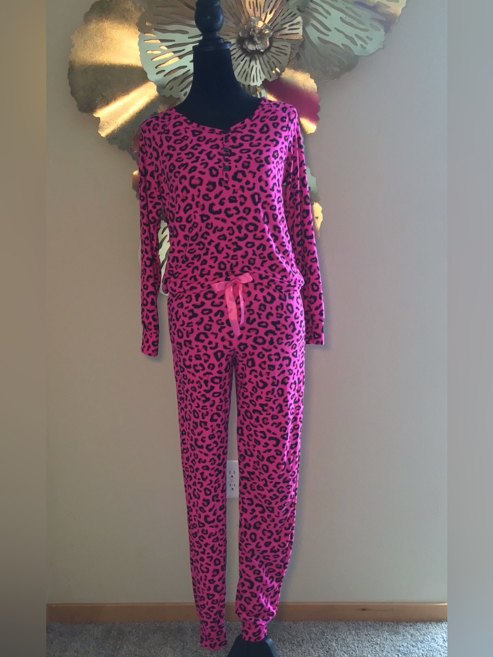 NOT TIRED Women’s Pink Leopard Print Long-Sleeve Pajama Set, Size S